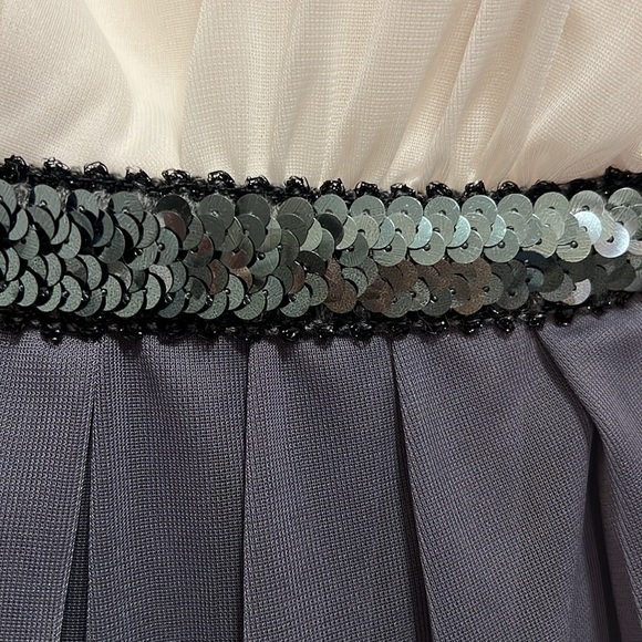 En Focus Studio Midi Dress with Sequence - Picture 2 of 8